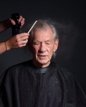 Ian McKellen Instagram - Shedding Falstaff ✂️ 🪒 ✂️ Removing the Shakespearean character's hair. 

@ianmckellen 
@playerkingsplay 

Hair and grooming by Luke Davies @supply.91 with special thanks @tomtom860 

#IanMcKellen #Falstaff #Shakespeare Photo #FredericAranda