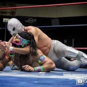 Iban Dido Gutierrez Instagram - 40 y qué la historia continúe!!🥳🥳
@elhijodelsanto_oficial muchas felicidades por tantos años de trayectoria y por dejarme escribir unos capítulos a su lado! Gracias por darme la oportunidad y por creer en mi desde el inicio! Sin usted bandido no sería posible!!! De todo corazón muchas gracias y felicidades! ❤️