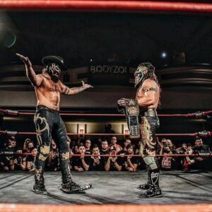 Iban Dido Gutierrez Instagram - The Bandit came to Belgium 🇧🇪 to @bodyzoi_wrestling where I am the Sheriff 🌟 .

We had a good Western but at the end, “ El bandido “ became the new sheriff in town ! Congrats & Gracias !! 🔫 🌵 #SenzaVolto #frenchsenzation🇫🇷 #frenchador #maskedknight😶 #SheriffSenza #bodyzoï #belgium🇧🇪 #newsheriffintown #elbandido
