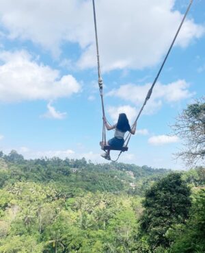 Ichikawa Ebizo XI Instagram - *
Riding on a swing 
Totally FUN‼️

ブランコ

楽しかった‼️

#市川團十郎白猿 #市川海老蔵 #海老蔵 
#市川新之助 #成田屋 #歌舞伎 #成長記録 #子育てぐらむ #子供のいる暮らし #子どものいる暮らし #子育て日記 #三千世界 #children #childphotography #daughter #son #ABKAI #ABMORI #ebizoichikawa #ebizo #kabuki #thunderparty #theater #theaterarts #actor #japan #classic