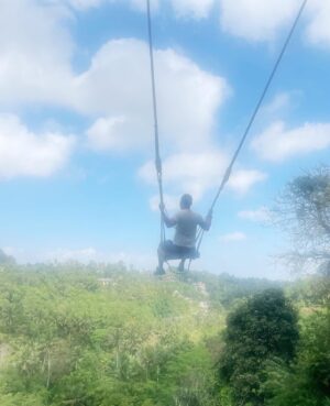 Ichikawa Ebizo XI Instagram - *
Riding on a swing 
Totally FUN‼️

ブランコ

楽しかった‼️

#市川團十郎白猿 #市川海老蔵 #海老蔵 
#市川新之助 #成田屋 #歌舞伎 #成長記録 #子育てぐらむ #子供のいる暮らし #子どものいる暮らし #子育て日記 #三千世界 #children #childphotography #daughter #son #ABKAI #ABMORI #ebizoichikawa #ebizo #kabuki #thunderparty #theater #theaterarts #actor #japan #classic
