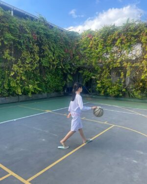 Ichikawa Ebizo XI Instagram - *
Early bird basketball‼️
Haha.

朝バスケ‼️　
　
笑笑。

#市川團十郎白猿 #市川海老蔵 #海老蔵 
#市川新之助 #成田屋 #歌舞伎 #成長記録 #子育てぐらむ #子供のいる暮らし #子どものいる暮らし #子育て日記 #三千世界 #children #childphotography #daughter #son #ABKAI #ABMORI #ebizoichikawa #ebizo #kabuki #thunderparty #theater #theaterarts #actor #japan #classic