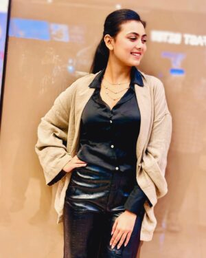 Idhika Paul Instagram - Escape the Ordinary…

#pictureoftheday #pictureperfect #picturebooks #candidphotography #pose #picoftheday #instapictureoftheday #instapicture #instafashion 

#idhika_paul_official
