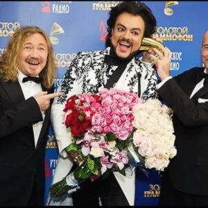 Igor Nikolayev Instagram - Дорогой мой друг Игорь! Этот день настал, день твоего 70-летия, день,когда на тебя обрушится миллион поздравлений и красивых искренних слов! Мои пожелания просты: ТВОРИ ВСЕГДА! ЖИВИ ДОЛГО! СЧАСТЬЯ И ЗДОРОВЬЯ ТЕБЕ И ТВОИМ ЛЮБИМЫМ ЛЮДЯМ!