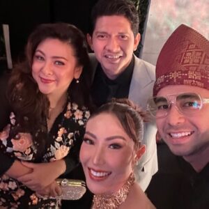 Iko Uwais Instagram - selamat menempuh hidup baru.. bahagia selamanya 🤍💍❤️ @thariqhalilintar @aaliyah.massaid