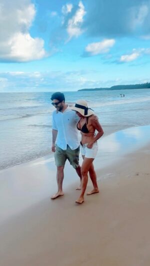 Iliana Calabró Instagram - Feliz cumple Nico🥳
Hoy nuevamente y después de tanto tiempo , festejamos juntos!
Muy orgullosa del hombre en el que te haz convertido… más allá que por siempre yo te sentiré mi bebé… 
Te amo…mamá😍😍