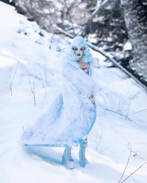 Ilona Verley Instagram - “Cool it down or get avalanched”
❄️❄️❄️❄️
I can’t believe these photos have been archived off my Instagram for almost 2 years… I’m honestly so sorry to everyone who liked all my drag race looks and photos for scrubbing them from my feed but I’m finally at peace with putting the last few back up as I move through this blue era!!!
I honestly just don’t think I could feel okay about posting newer looks without getting these iconic moments back in my main feed!
❄️❄️❄️❄️
Hair: me
Look(s): @evanclayton 
Leather choker: @daddydring 
Photos: The Drag Series 
Assist @arianapasin (snow pics)
❄️❄️❄️❄️
#canadasdragrace #dragrace #poodle #ostrichfeathers #promo #pastelbluehair