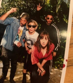 Ilse Salas Instagram - Ayer nos pegó durísimo la nostalgia por nuestros #100dias ❤️ Pura gozadera