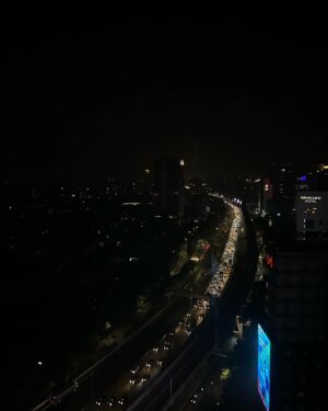 Ilya Lutsak Instagram - SHANGHAI • JAKARTA • KUALA-LUMPUR 

По традиции хочу привезти подарки, отгадайте туристом из какой страны меня чаще всего называют в этом путешествии? 

P.S - привезу что-то из Джакарты / с Бали ❤️ первым пятерым отгадавшим 🔝

#jakarta #kualalumpur #shanghai #malaysia #indonesia #china #vocation #allforlove