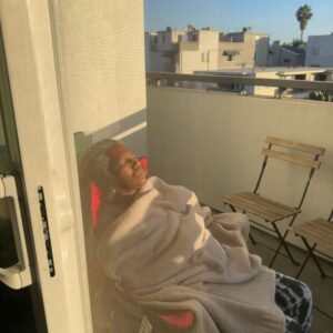 Imani Hakim Instagram - my spirit told me I was in need of mama energy so I listened. my grandmother blessed us with her energy for a week and it was truly something special. to be in a space of unconditional love, to be seen, held, nurtured, poured into with no expectation of anything in return. oof— thank you! thank you grammy for loving on me deeeeeep and loving on my people 🤎grateful grateful grateful. some healinggg was hadddd, okay?!? 🥹