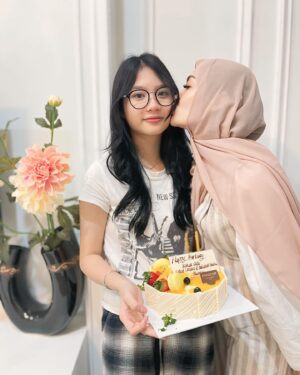 Imel Putri Cahyati Instagram - Cintanya mammy udah 13 tahun #masyallahtabarakallah 🥰❤️