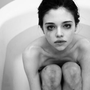 India Eisley Instagram - Blast from the past in a bathtub x
@thetylershields