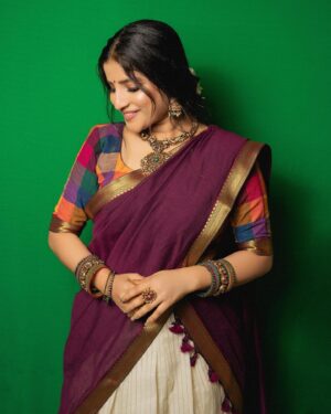 Indravathi Chauhan Instagram - We delight in the beauty of the butterfly, but rarely admit the changes it has gone through to achieve that beauty.😍❤️

Outfit,Look Design & Styled by @rishi_chowdary 
Outfit @ithiofficial 
Jewellery @bcos_its_silver 
Photography @manoj_gangula
Makeup&hair: @swathis_makeup_academy