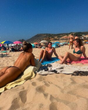 Inês Aires Pereira Instagram - E assim se faz mais um verão! 💛