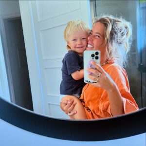 Inês Aires Pereira Instagram - Ainda se usa um post normal? Sem ser um dump? 
Bom dia! Chegou minha alegria!
