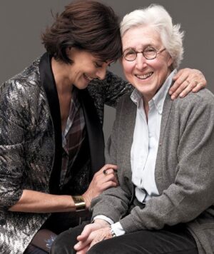 Inès de La Fressange Instagram - Quelle chance dans sa vie de pouvoir rencontrer quelqu’un que l’on admire, Francine Leca première chirurgienne du cœur a sauvé des milliers d’enfants, fait l’association @mecenatcardiaque , j’aimais son humour, sa gentillesse et son énergie, c’était une héroïne des temps modernes, un exemple. #francineleca