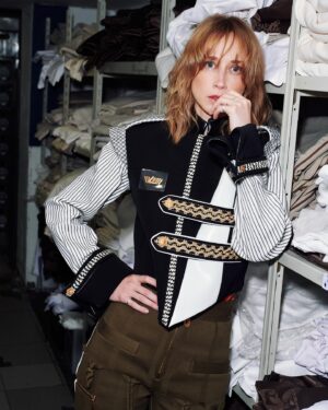 Ingrid García Jonsson Instagram - Hola otra ve @festivalmalaga ke ase

Esta tarde estrenamos mundialmente Nosotros no nos mataremos con pistolas de @meriripoll 
Estoy nerviosilla la veritat

Merci @louisvuitton por la compañía en este día

@josejuan35 @pacocasado19 

Y a @davidbeauty_ @chanel.beauty por estar siempre
📸 @andresgarlujan ❤️‍🔥 @luciadelriomanagement