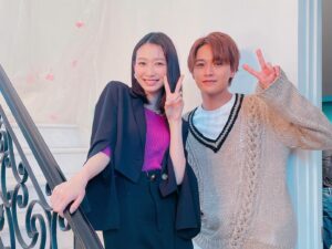 Inoue Sora Instagram - ・
『#ビジネス婚 』ー好きになったら離婚しますー
全9話、ありがとうございました！！

雅と司、最後は2人とも素直になって幸せな結婚式を迎えられて本当に良かったですね☺️

紫臣はふわふわしているようでちゃんと周りが見えていて、たしかに雅への気持ちはあったけど最後は幼馴染で親友の司の背中を押しました。そんな人の気持ちが分かって、周りが見えて、自分じゃなく大切な司を優先する紫臣が大好きです！！！かっこいいぞ！紫臣！
最終話で紫臣派の人は増えたでしょうか？😏笑

そんな紫臣に巡り会えたこと、演じれたことを本当に光栄に思います。

最後まで『ビジネス婚』を見てくださった皆様、ありがとうございました☺️

@dramaphil_mbs