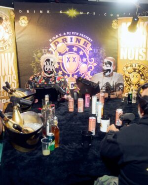 Insane Clown Posse Instagram - 🤡 @therealicp x #DrinkChamps 🏆

Full Audio OUT NOW! 🎙️

Full Video drops Saturday! 📡

📸: @drainflix