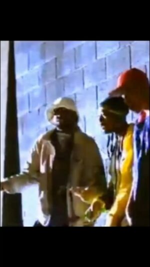 Inspectah Deck Instagram - My bro @ghostfacekillah aka “Iron Man” 
Ya favorite street 🥷🏿call him SENSEI
👐🏾👐🏾👐🏾