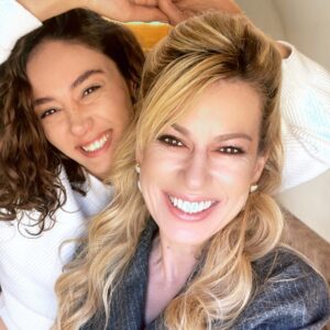 İpek Tuzcuoğlu Instagram - Aleyna🥳tatlı cadım😘 @giizemsevim