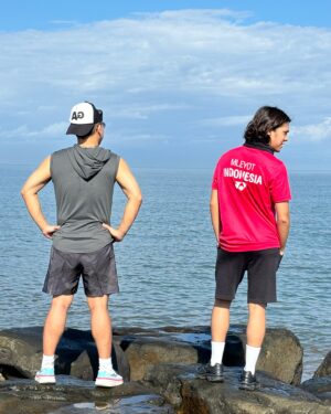 Iqbaal Ramadhan Instagram - 🏃🏻‍♂️🌅🌊📍Padang

Bentar lagi bikin @baale Sports Club karena kunci sehat adalah key health (jyakh,,) 👍🔑
