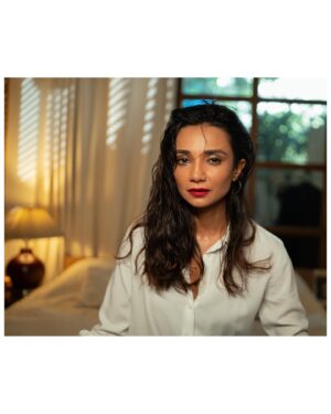 Ira Dubey Instagram - 2024 🌪️🎄🤡💋

@areesz 
@akshatabhandarii @parallel.styling 
@dishsolanki