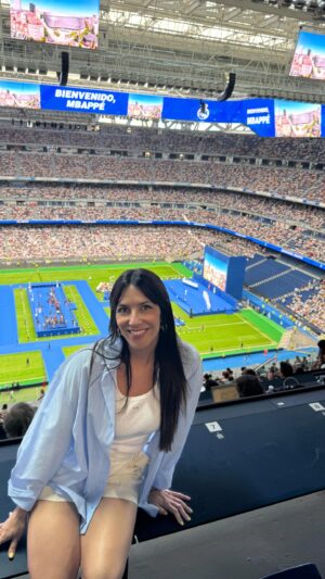 Irene Junquera Instagram - ¿Ha “perdonado” el madridismo a Mbappé? ¿En qué posición jugará? Hablamos algunos de los periodistas presentes en su presentación para que nos saquen de dudas 😉