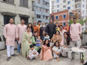 Iresh Zaker Instagram - ঈদে ভালবাসা মনে রাখি। সবাইকে অনেক অনেক শুভকামনা।