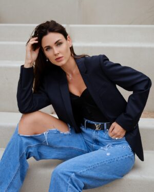 Irina Antonenko Instagram - Happy Friday to everyone 🩵