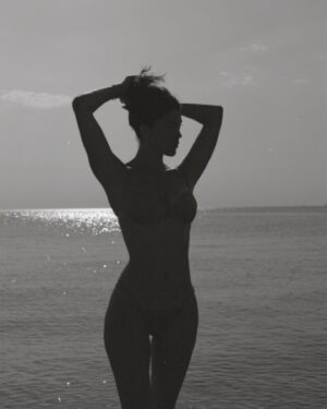 Iris Mittenaere Instagram - If it’s black and white, it will last forever 🩶