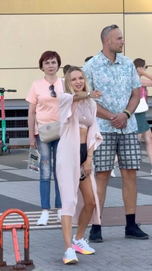 Iryna Soponaru Instagram - Сміливим посміхається весь світ?
Погоджуюсь! 
-сміливість брати відповідальність за своє життя ( не чекати поки прийде принц і врятує тебе)
- сміливість прийняти той факт, що наш стан - наша відповідальність ( робити для себе те, що наповнює і покращує ментальний стан, якщо не виходить, звернутися по домогу) 
- сміливість усвідомити, що світ тобі нічого не винен ( якщо навколо все «не те», то, можливо,  справа в тобі)
- сміливість проявлятися ( бути собою, не боятися критики, а просто кайфувати від себе і життя, навіть в темні часи)
@adidasukraine