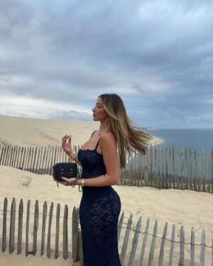 Isabeau Delatour Instagram - The perfect Chanel bag 🖤 @myzahofficiel

Produit offert