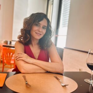 Isabel Díaz Ayuso Instagram - ¡Qué rico el @marmale.restaurante! En Julián Romea, 5.