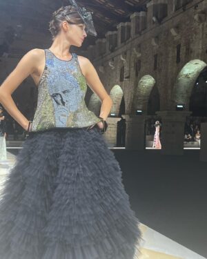 Isabela Merced Instagram - i don’t know how I will ever recover from this!! Thanks to @armanibeauty and the wonderful people I was with on this trip to Venice 🫶🏼🥂