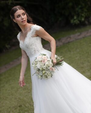 Isabela Souza Instagram - Bodas de plumas 🪶