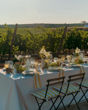 Isabela Valadeiro Instagram - 20-07-2024 Our Day.
Alentejo.
Cante.
Lua cheia.
Amor. ❤️‍🔥

Local @mainovaalentejo 
Wedding Planner @amor_e_lima 
Jóias Noiva e Alianças @tavares_1922 
Jóia Noivo @mateonewyork 
Make Up & Hair @tomperdigao 
Produtos @clarinsportugal 
Dress @nunoabrantes_atelier 
Styling @joaopombeiro 
Catering @casa.do.marques 
Bolo @brigadeirandolx 
Cante @casadasartesarraiolos 
Fotos @__lucasfonseca