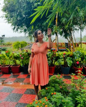 Ishwarya Ravichandran Instagram - Just take a deep breath 🦋🌻🍃
.
.
.
.
.
.
.
.#masanagudi #climate #photos #enjoylife