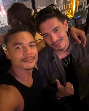 Ismael Cruz Cordova Instagram - To see friends old and new -People you love and admire that are shaking the industry from within for the better is one of the best parts of comicon .Our jobs can often be very isolating as we go to distant parts of the world on our own away from our support networks often for several months at a time . So meeting up and just hyping each other up , giving words of affirmation and a big “ I SEE YOU AND IM PROUD OF YOU !” always leaves me re-energized, recalibrated and ready to stay focused and breaking down even more of these walls .Proud of all these wonderful artists!

@melissabarreram
@dannyramirez 
@ncutigatwa 
@lewistanofficial 
@ethangpeck 
@yvettenicolebrown 
@terrycrews 
@sophianomvete_official 
@lupitanyongo