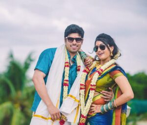 Iswarya Prabakar Instagram - Happy 10years ENGAGEMENT Anniversary to us💞
•
@pranessh_kannappan_pk I have known you for 1/3 of my life dude 😍 it’s WILD & BEAUTIFUL!!!
#thenandnow #10yearschallenge #engaversary #ipkfamily