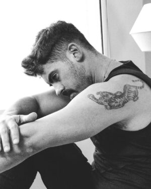 Iván Arana Instagram - Sesión E U N O I A. 

@damiansuarezphoto