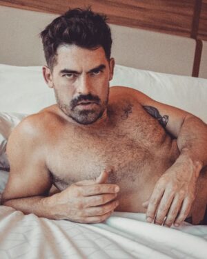 Iván Arana Instagram - Sesión  E U N O I A

@damiansuarezphoto