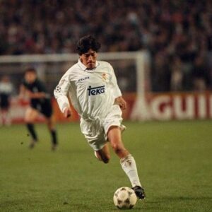 Iván Zamorano Instagram - EL CAMPEÓN ETERNO 🏆 Felicidades @realmadrid por un nuevo título, 6ta UEFA Super Cup ⚽️ 

Hala Madrid Siempre 👏🏻

Estoy muy orgulloso y muy feliz por esta merecida victoria ⭐️ 

Y aquí les dejo algunas fotos de recuerdo de lo que fue mi pasada por el #realmadrid