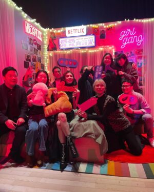 JC Lin Instagram - 就是現在！
趕快打開Netflix看 @letstalkaboutchu 
我的妹妹 @tzuhsuan.chan 記者會很正
大家看完這部劇一定會愛上她

@remiimartinii let’s gooooooo

#Netflix
#愛愛內含光