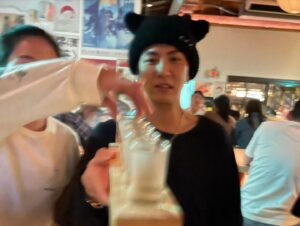JC Lin Instagram - 誰能走進我的心，是這些可愛的人
跟愛的人一起，就算隔天宿醉頭痛也開心😘

@kaikaiko 
@tzuhsuan.chan 
@remiimartinii 
@letstalkaboutchu 

#幫我們愛愛內含光評分按超愛🫶