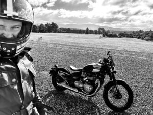 Jack Reynor Instagram - Get on yer bike while the weather’s still good! 🏍️😎👍☀️

#motorcycle #ireland #sunshine #autumn