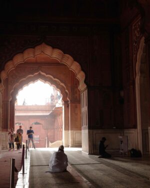 Jack Reynor Instagram - Day 1 of my trip - Delhi. What an extraordinary and overwhelming place! Truly a sensory overload!