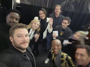 Jack Reynor Instagram - @theperipheralpv gang about to head on stage at New York Comic Con…
