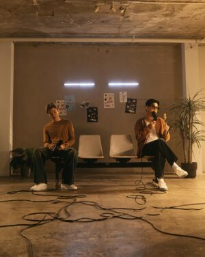 Jackrin Kungwankiatichai Instagram - ON THE VOX 🎤🙌🏻
JACKIE x @bonnadol OUT NOW!!
.
ขอบคุณเพลง หัวใจเจ้าเอย (Not Again) จากพี่ @alynwee ด้วยนะค้าบ เป็นที่ผมอยากร้องมานานแล้ว ขอบคุณพี่บอนซ์ที่ให้เกียรติมาร่วมร้องเพลงกับผมด้วยนะค้าบ มู้ดดีฝุดๆ 🫶🏻
.
📌ไปฟังกันได้แล้วนะครับที่ YouTube : OTH Entertainment 
ถ้าชอบคอนเท้นต์แบบนี้อย่าลืมกดไลค์กดแชร์กดซับสไครป์และกดกระดิ่งด้วยนะค้าบบ🔔