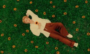 Jackrin Kungwankiatichai Instagram - SUNSHINE - @j.jackr [MV]

DIRECTOR:  @arty_sarut 
PRODUCER:  @namounn 
PRODUCTION MANAGER: @a.apatsanun_ 
CAST: @j.jackr @moly_groves 
DIRECTOR OF PHOTOGRAPHY:  @ggeeeerr 
ASSISTANT DIRECTOR 1:  @_.littleturtle_ 
ASSISTANT DIRECTOR 2:  @a.apatsanun_ 
FOCUS PULLER: @ttangkies 
ASSISTANT CAMERA 2: @aomsap.ch 
VIDEO MAN: @earth_momcalling 
DIT: KASIDIT WATCHARASIN
CAMERA EQUIPMENT: @ddaddyproject 
GAFFER: @pizg_bkk 
LIGHTING AND GRIP: JQ LIGHTING
ART DEPARTMENT: @tangchak.art 
ART DIRECTOR: @nnaqat 
ART CREW: @kanittaphat @tlftlftlftlftlf @x.her__ @cynk.i @pmcrinnn @bobopimpis 
STILL PHOTOGRAPHER: @sspnty_ 
MAKE UP ARTIST: @iaum 
HAIR STYLIST: @armmy 
STYLIST: @galoftt 
ASST.STYLIST: @janespsara @donking______ 
EXTRA: Somsak aruncharusthum, Sirarat Sawetkrutmut
, @thetimethetimethetime , @hatsadon , @sspnty_ 
CATERING: @pigonset 
EDITOR: @arty_sarut 
COLORIST: @arty_sarut @champyy.arx 
VFX ARTIST: @arty_sarut 

🎼
Performed by @j.jackr 
@onthehorizon.ent